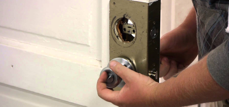 Home Lock Change in Delano